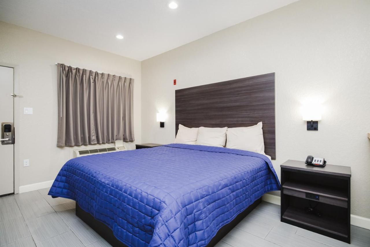 Winchester Inn And Suites Humble/Iah/North Houston Extérieur photo