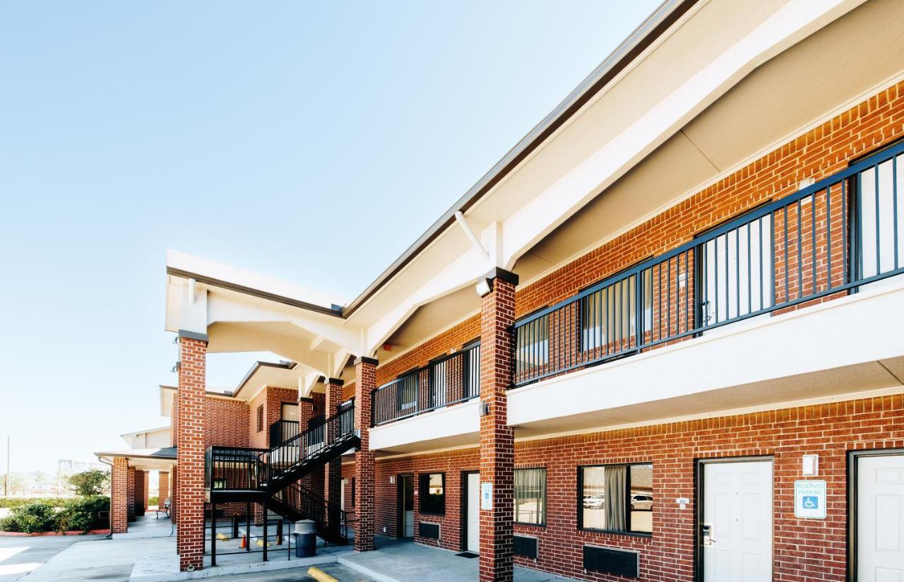 Winchester Inn And Suites Humble/Iah/North Houston Extérieur photo