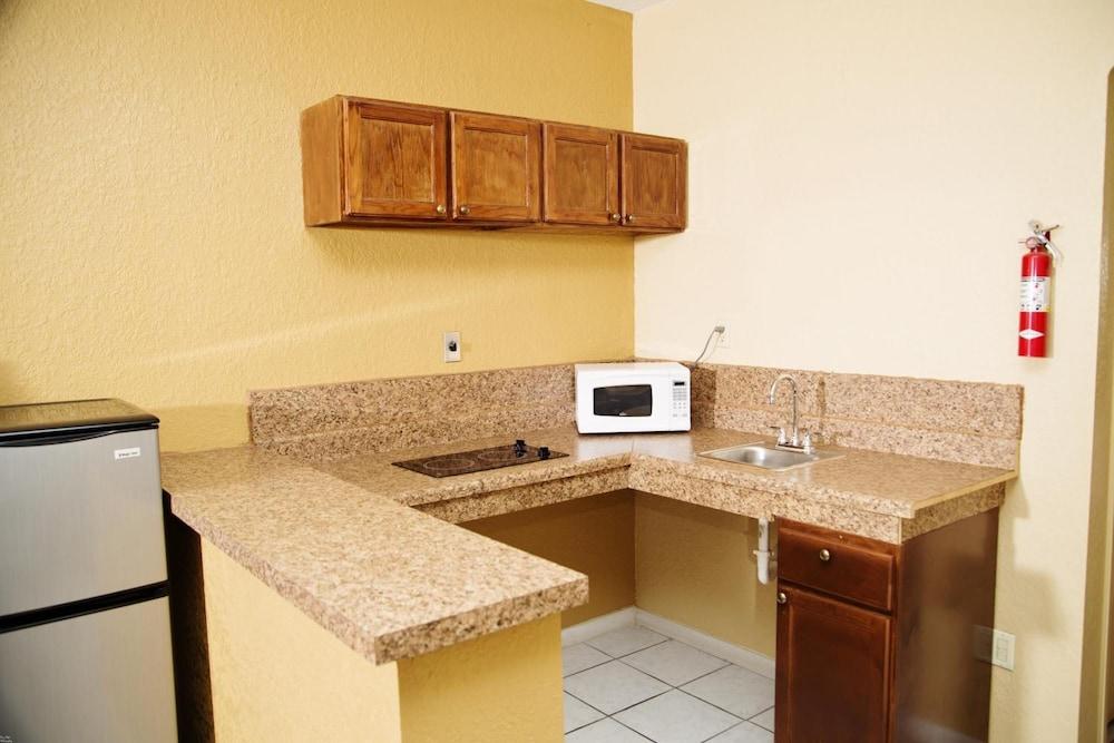 Winchester Inn And Suites Humble/Iah/North Houston Extérieur photo