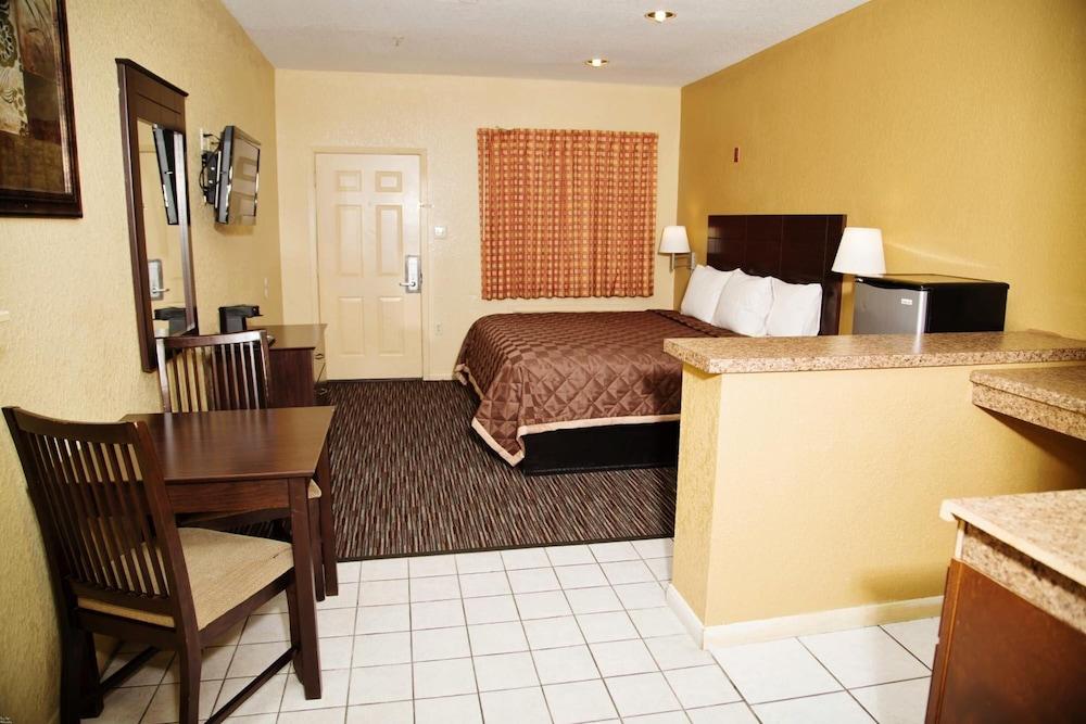 Winchester Inn And Suites Humble/Iah/North Houston Extérieur photo